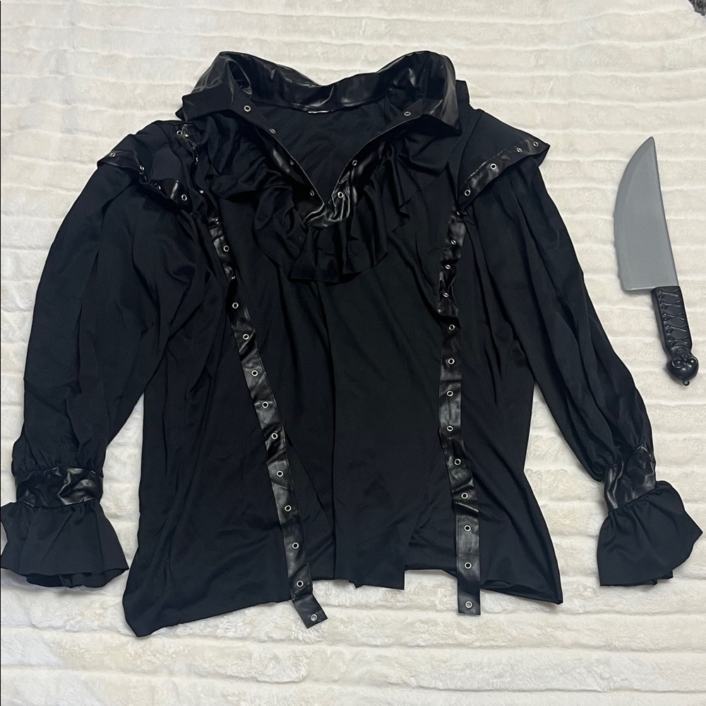 Adult pirate costume